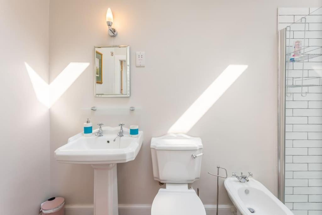 Stylish Self Contained Studio Near Glasgow Airport Apartment Lochwinnoch Exterior foto